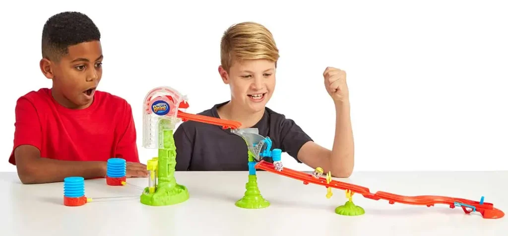 zabawa-mega-tor-wyscigowy-2-fasolkami-ep03383-3