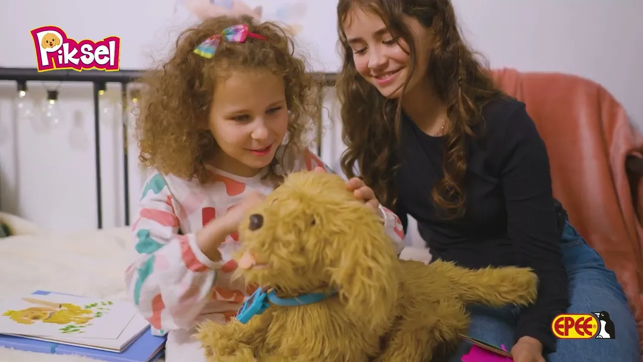 Słodkie chwile z interaktywnym psem Pikselem 🐶😍🤩